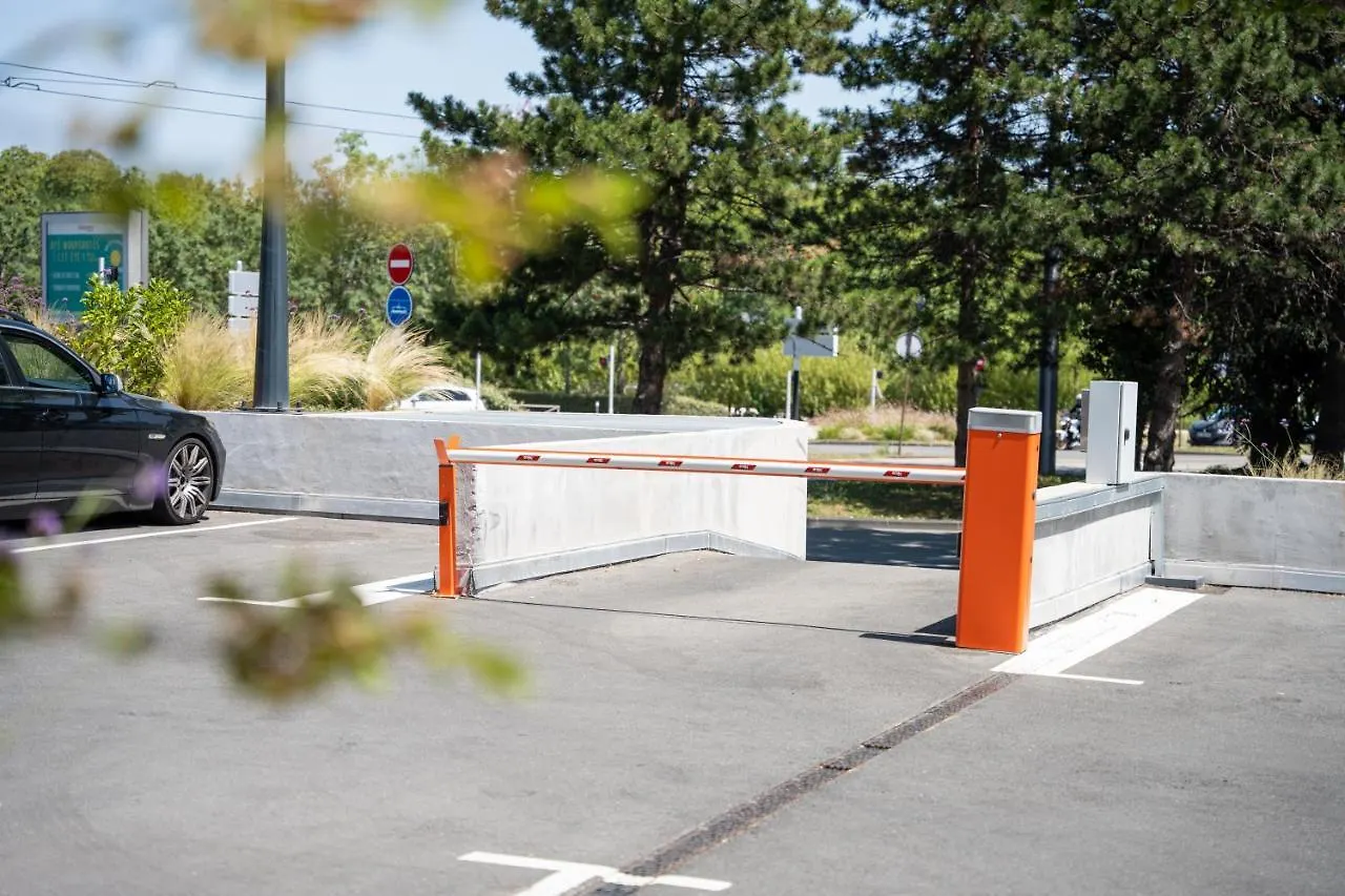 Aiden By Best Western Clermont-Ferrand Hotel & Spa