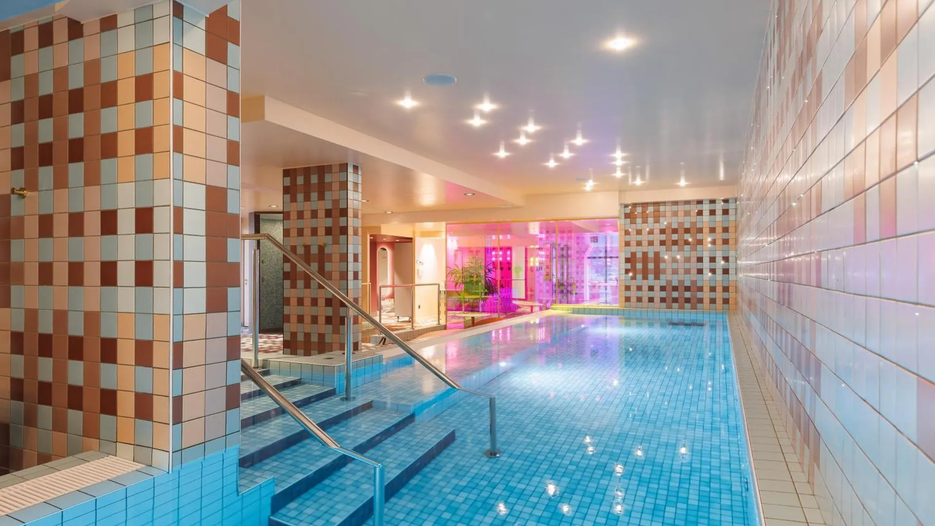 Aiden By Best Western Clermont-Ferrand Hotel & Spa